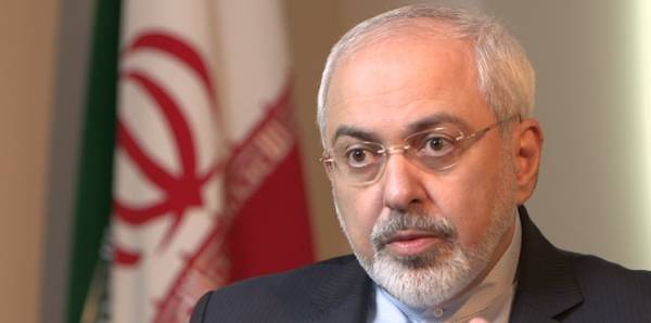 الخارجية الإيرانية تلمح إلى إمكانية انهيار الاتفاق النووي