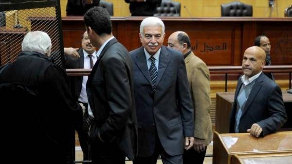 حكم قضائي نهائي بإلغاء التحفظ على أموال أحمد نظيف رئيس وزراء