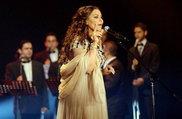 المطربة أحلام تفتي في مسألة جواز الغناء.. ماذا قالت؟