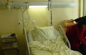 وقف الاعفاءات الطبية للقادرين مالياً والمؤمنين صحيا..