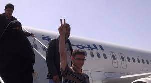 الاردن يسمح لليمنيين العالقين بالمطار بدخول عمان