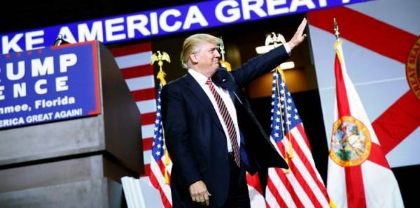 ترامب يتراجع عن تصريحاته حول “مؤسسي داعش”: كنت أتهكم