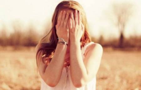 أصيبتا بالعمى فجأة لسبب لن تصدّقه.. قد تقومون به يوميًا!