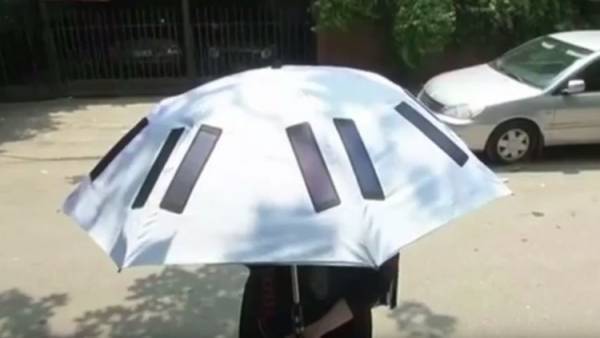 مظلة ذكية تساعد الحجاج على تخطي مشاق الحج