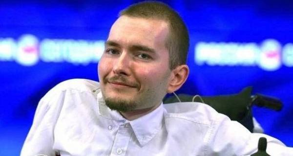 شاب يستعد لإجراء أول جراحة في العالم لزرع الرأس