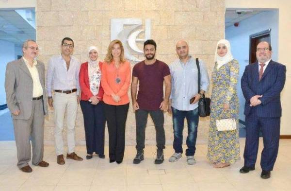 وفد جامعة عمان الأهلية يستقبل النجم تامر حسني في مطار الملكة علياء بالأردن