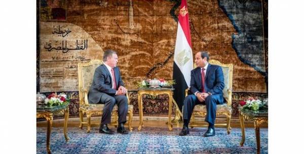 الملك يؤكد دعم مصر ومساندتها في مختلف الظروف