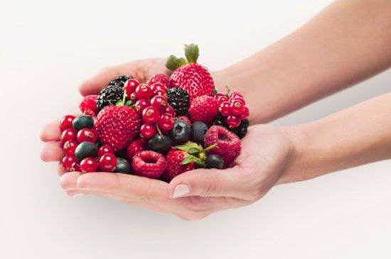 إليكم 5 أطعمة مذهلة تقتل السرطان وتمنع نمو الخلايا السرطانية