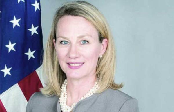 لقاء حذر جمع السفيرة الامريكية ويلز وعبد الرؤوف الروابدة.. واربعة اسئلة محورية..!؟