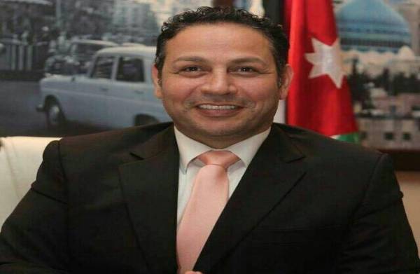 مرشح الجبهة الموحدة الدكتور محمد العساف.. يحدث انقلابا في عمان الثالثة بفكر اصلاحي وبرنامج طموح