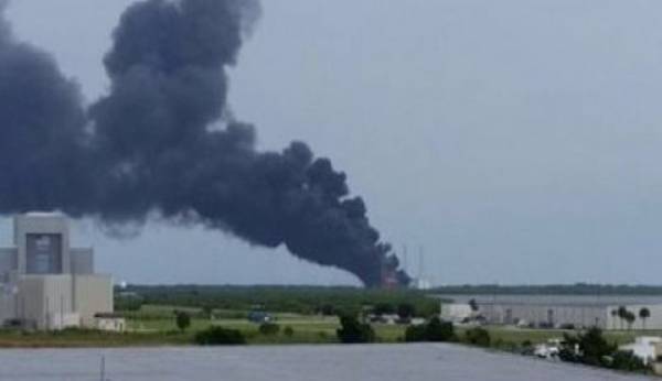 انفجار صاروخ خلال اختبار في فلوريدا يدمر قمراً صناعياً إسرائيلياً