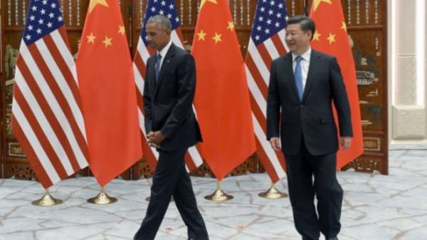 مشكلة دبلوماسية بين بكين وواشنطن عند وصول طائرة الرئيس أوباما إلى الصين