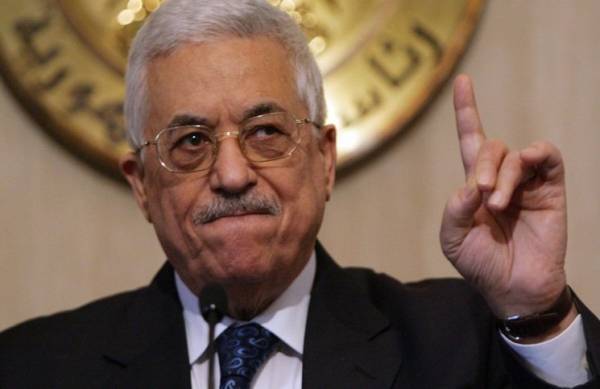 عباس يوافق على إجراء محادثات مع نتنياهو في موسكو