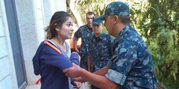 مات رئيس أوزبكستان فأزيح الستار عن قصة الأميرة المسجونة.. هذه قصتها