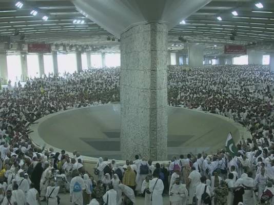 الحجيج يستعدون لأول أيام التشريق