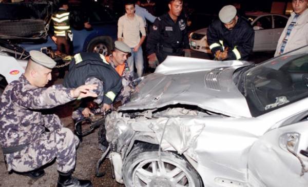 24 وفاة بحوادث سير وغرق في العيد