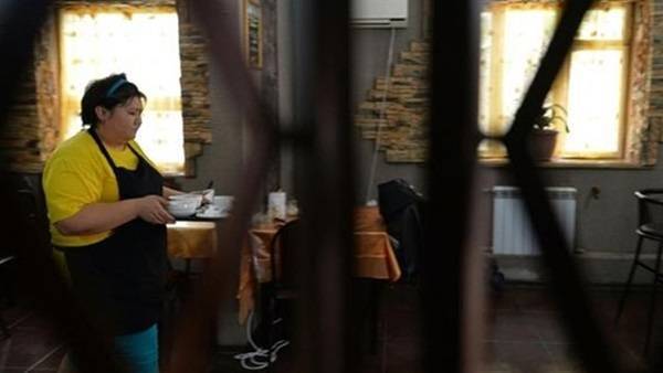 مقهى يديره 40 عاملًا مصابون باضطرابات ذهنية