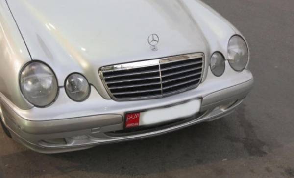 مرشح يعتدي على رئيس لجنة انتخابية في الطفيلة و مركبة حكومية تنقل ناخبين في اربد