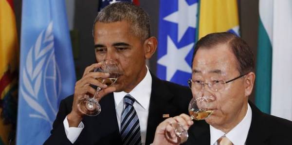 فيديو.. كيف مازح بان كي مون الرئيس الأمريكي أوباما؟