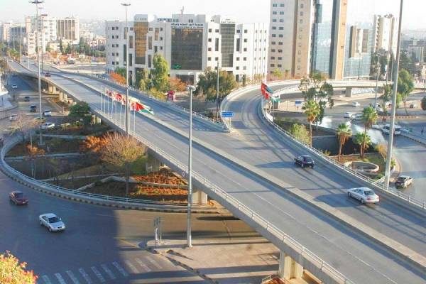 طقس معتدل حتى الاثنين