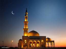 فيديو لفنانة شهيرة ترقص أمام مسجد يثير جدلا واسعا!! صورة