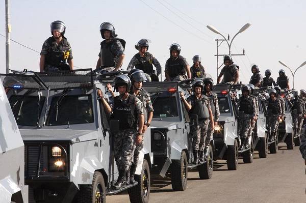 اعداد كبيرة من الدرك والأمن في مسقط رأس حتر (الفحيص) تحسبا لأي تطورات