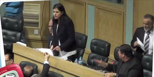 أخيرا… «قعدت هند الفايز».. واصبع سبابة خالد الكلالدة يحتاج الى تفسير!!