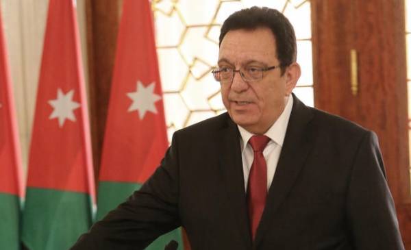 إرادة ملكية بالموافقة على قبول استقالة وزير النقل مالك حداد