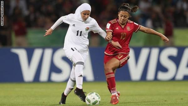 افتتاح ناجح ونتيجة مخيبة بانطلاق المونديال