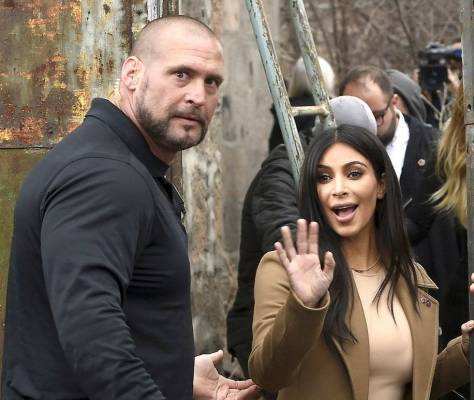 حارس كيم كاردشيان يتناول 18 بيضة يومياً.. أين كان أثناء حادث السطو؟