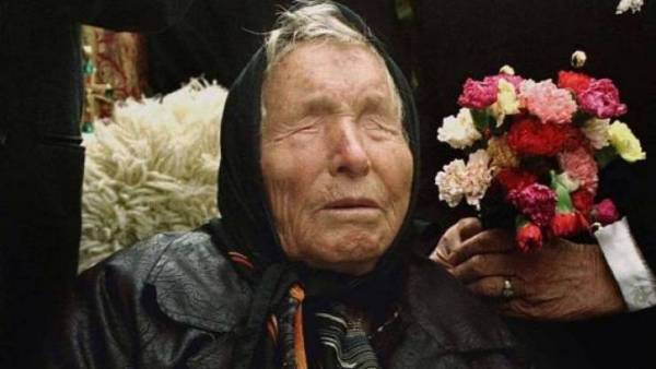 بعد ان تحققت تنبؤاتها .. ماذا توقّعت العرافة البلغارية فانجا لعام 2016؟