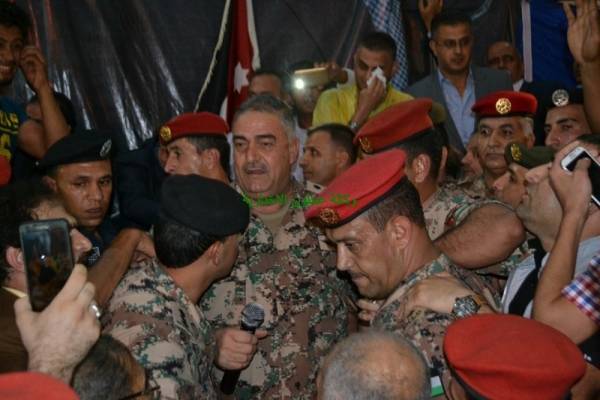 استقبال رئيس هيئة الأركان اللواء محمود فريحات في مسقط رأسه... صور