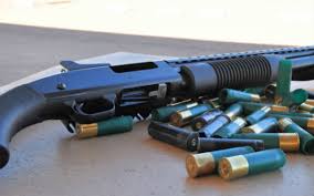 وفاة حدث أطلق النار على نفسه بالخطأ في الزرقاء