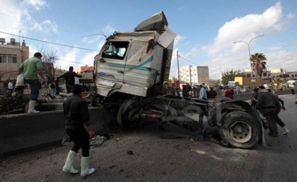 وفيات حادث الموقر المروع.. أب وابنه وشخص برفقتهما