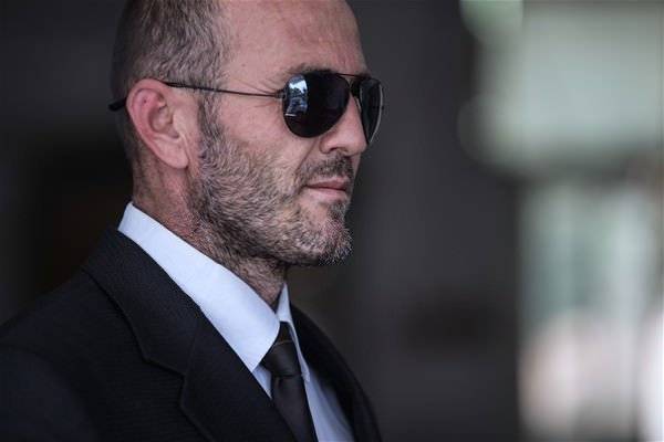 بالصور.. جايسون ستاثام التركي يثير دهشة المواطنين والسياح في أنطاليا