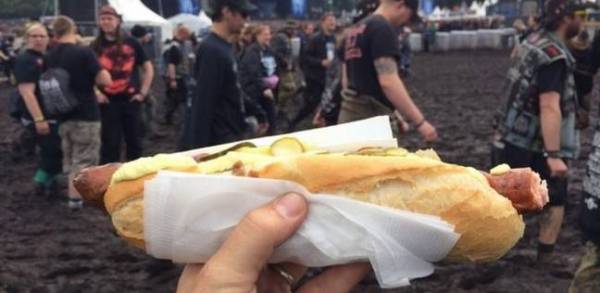 الهوت دوغ ممنوع في ماليزيا بأمر حكومي!