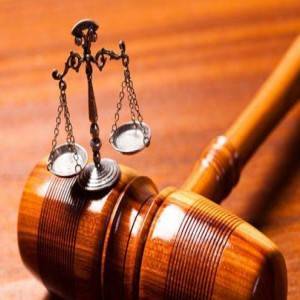 توصيه بتعيين نساء في القضاء الشرعي