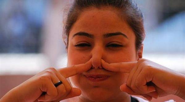 للحازوقة أسباب غربية عدة وهذه بعضها.