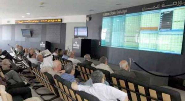 مؤشر البورصة ينخفض بافتتاح تعاملاته