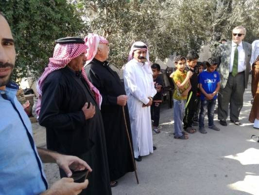 السفير الإيطالي جيوفاني بروزي يزور مضارب عشيره الرواشده في قرية مشيرفة الرواشده بوادي السير شاهد الصور