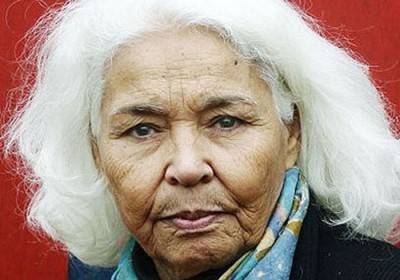 نوال السعداوي: لماذا أنا مسلمة أدخل الجنة وزميلي قبطي يدخل النار؟ ولماذا لا يحق لي الزواج منه؟