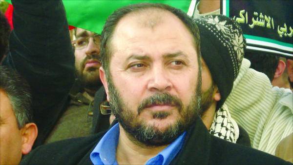 حرب إخوانية ضد الفلاحات واتهامه بالغباء..!