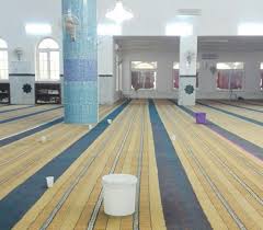 ماذا يحدث في مسجد الطفيلة الكبير..؟!