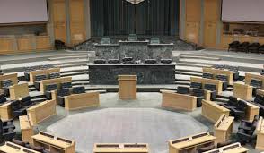 ملتقى سياسي للنواب السابقين!