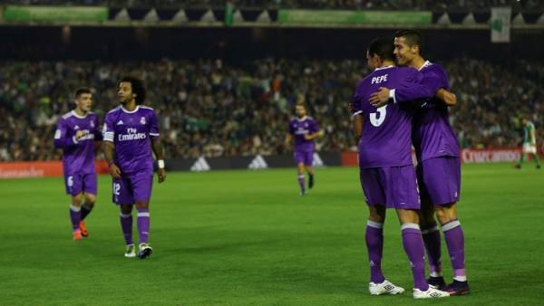 نبأ صادم لأنصار ريال مدريد قبل الديربي والكلاسيكو