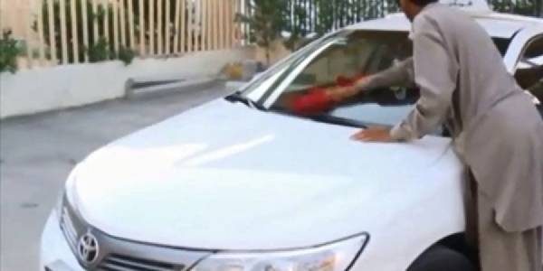 السعودية .. سائق باكستاني يطالب بميراث ملايين الريالات من كفيلته الثرية