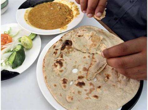 أهالي الطفيلة يطالبون المطاعم الشعبية بالإلتزام بالتسعيرة الجديدة