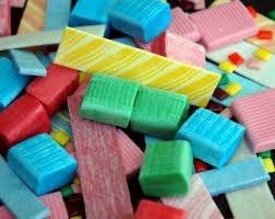 حظر بيع أو شراء أو استيراد العلكة ؟