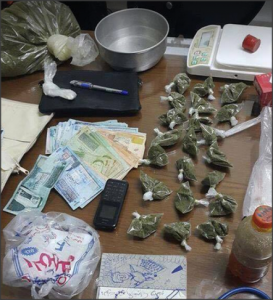 القبض على تاجر مخدرات خلال مداهمة امنية في الرمثا