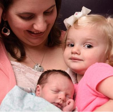 تفاصيل قصة الطفلة التي ولدت مرتين!